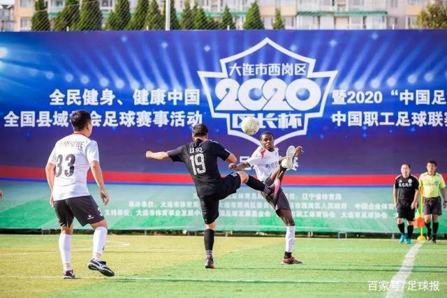 比西武谈巴萨经历：拉菲尼亚是我的榜样