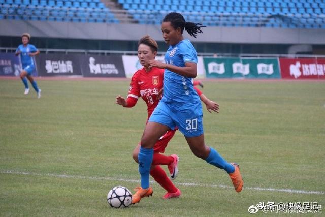 特雷杨批评对手向裁判投诉的行为